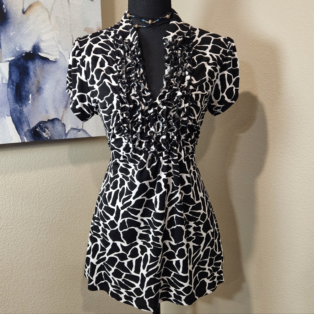 Y2k style Black and White Patterned Blouse With Tie Back